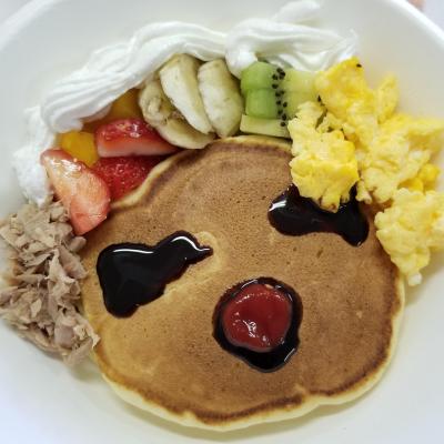食べるどころじゃなくなってきました。可愛い笑顔だけど、もっと可愛いのは、、<br>
