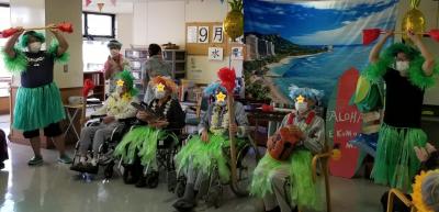 男性陣のリズミカルな舞!<br>
