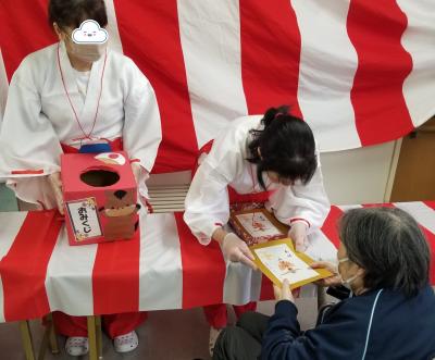 御朱印とおみくじをどうぞ♪<br>